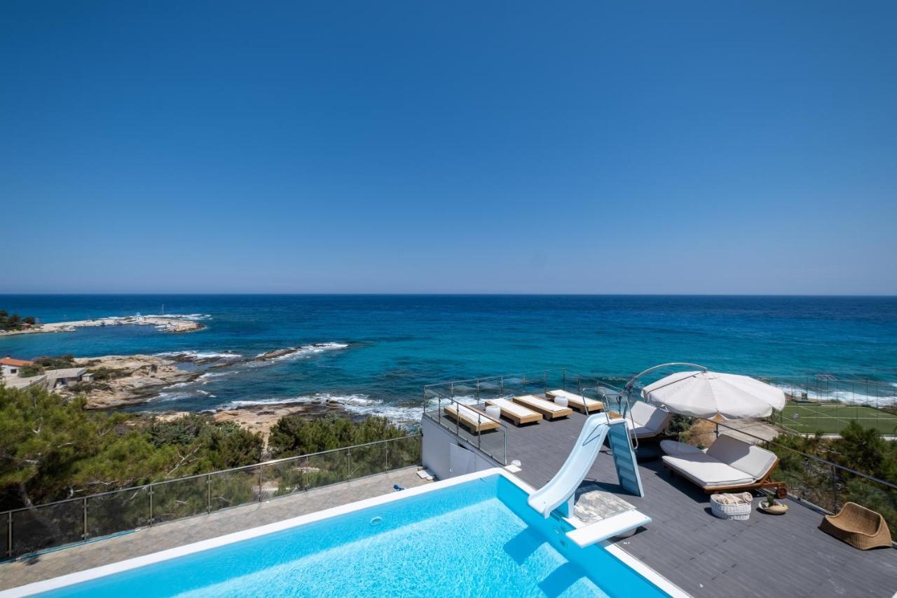 Icarus Luxury Beachfront Villa Gialiskari  Екстер'єр фото