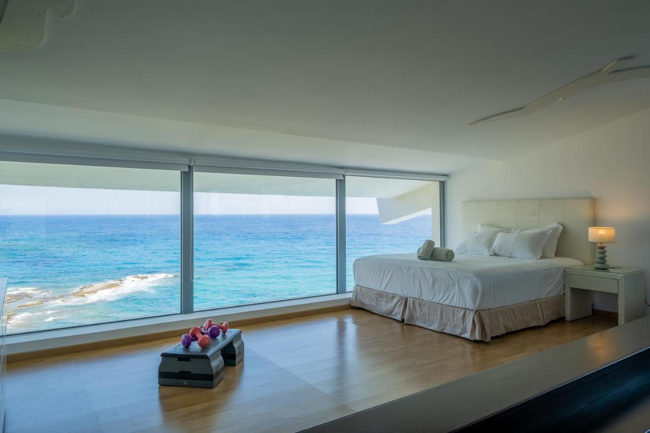 Icarus Luxury Beachfront Villa Gialiskari  Екстер'єр фото