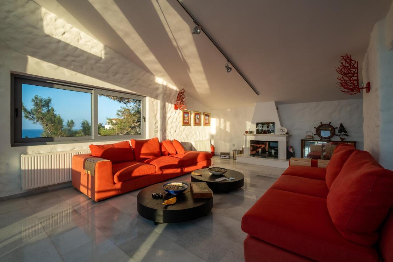 Icarus Luxury Beachfront Villa Gialiskari  Екстер'єр фото