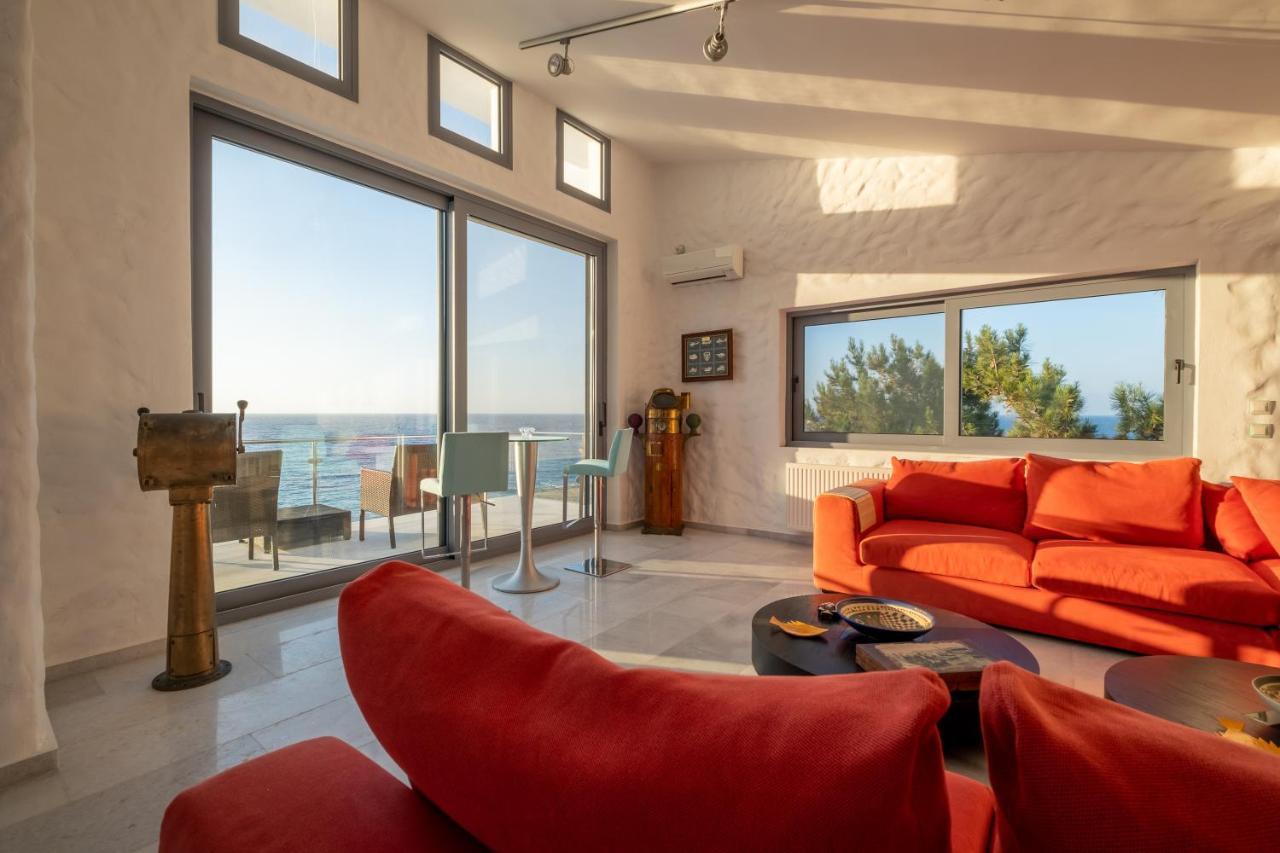 Icarus Luxury Beachfront Villa Gialiskari  Екстер'єр фото