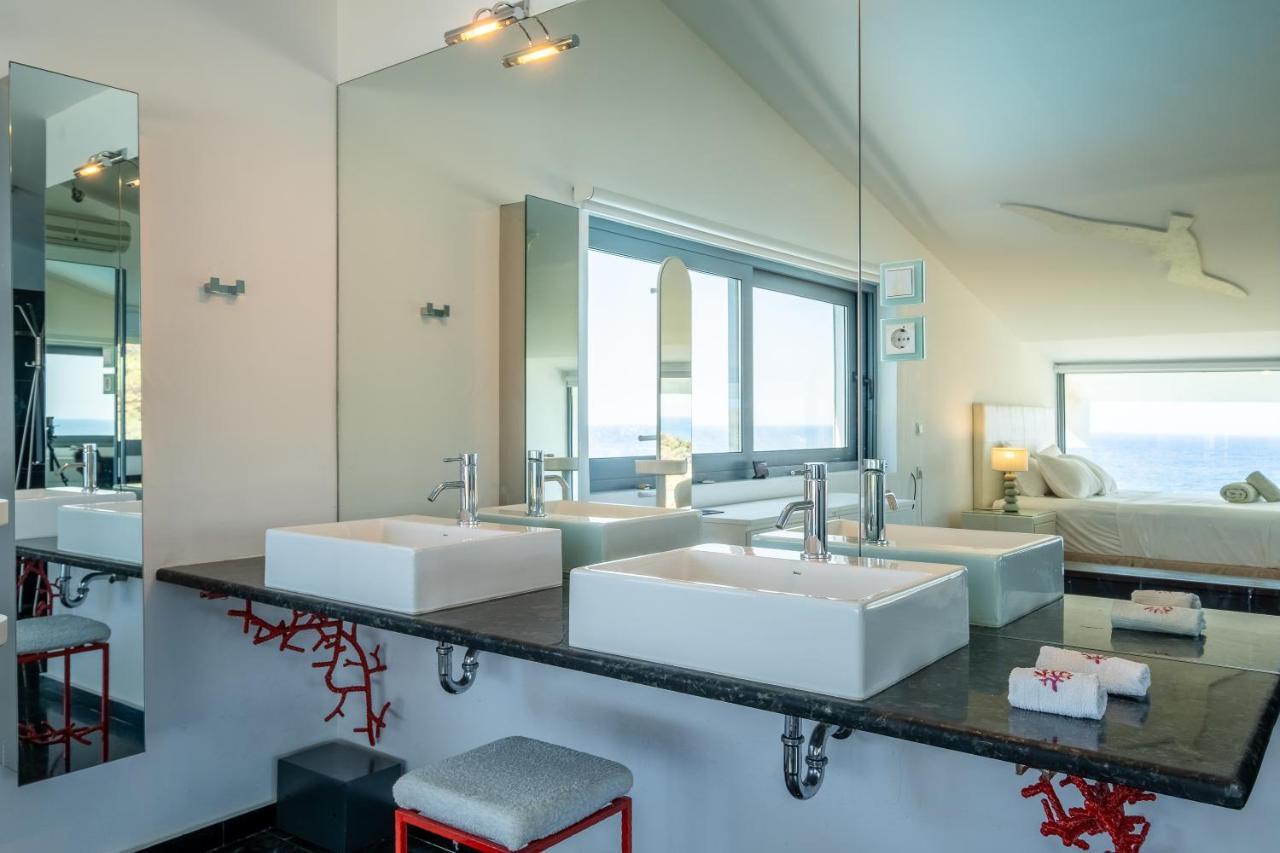 Icarus Luxury Beachfront Villa Gialiskari  Екстер'єр фото