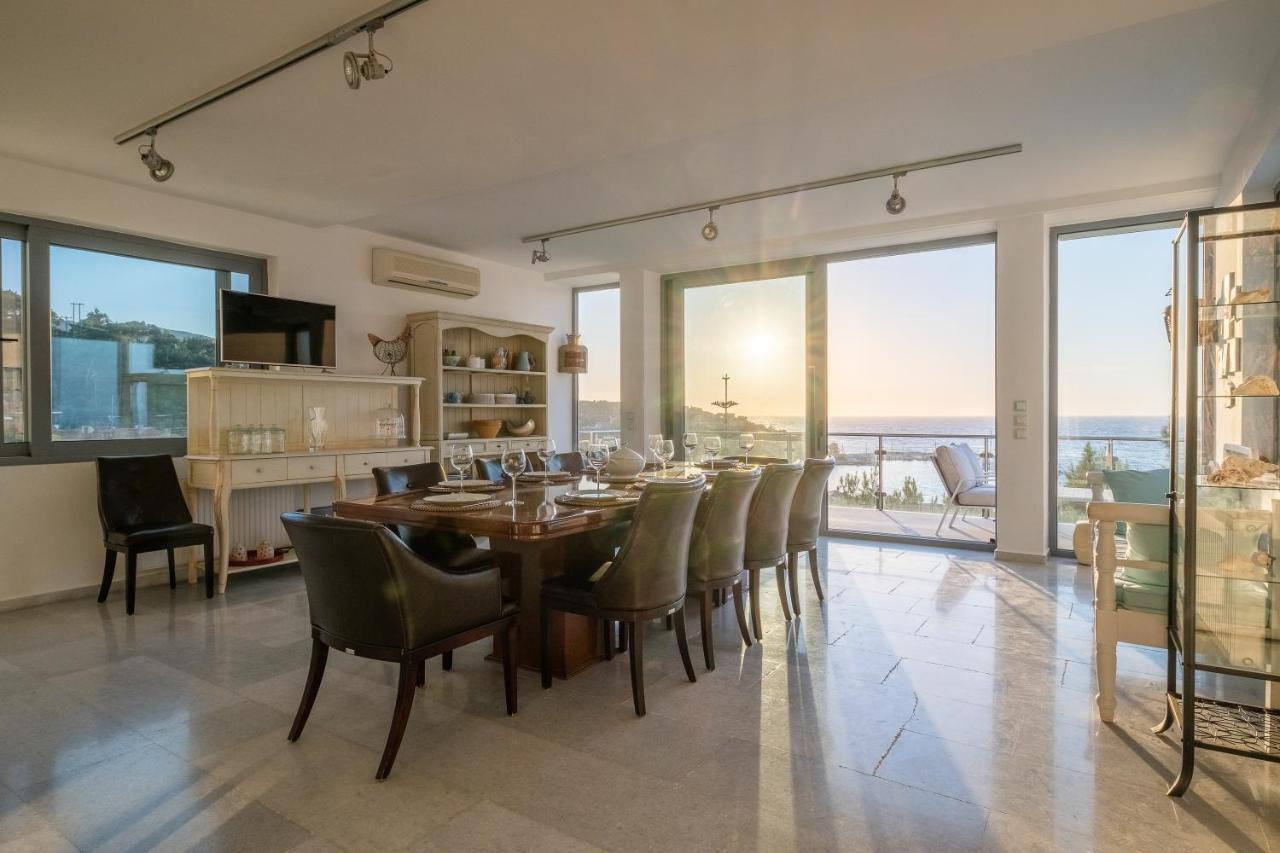 Icarus Luxury Beachfront Villa Gialiskari  Екстер'єр фото