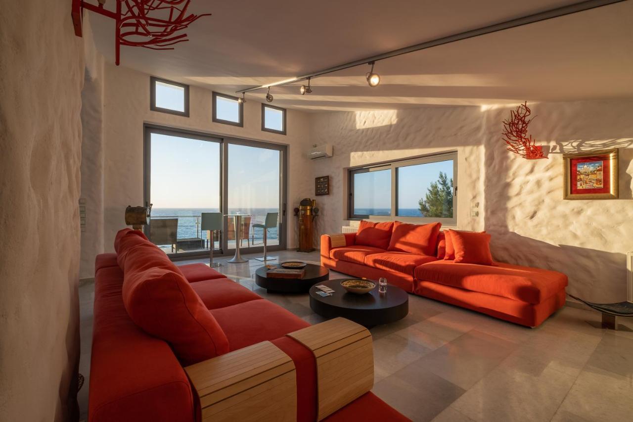 Icarus Luxury Beachfront Villa Gialiskari  Екстер'єр фото